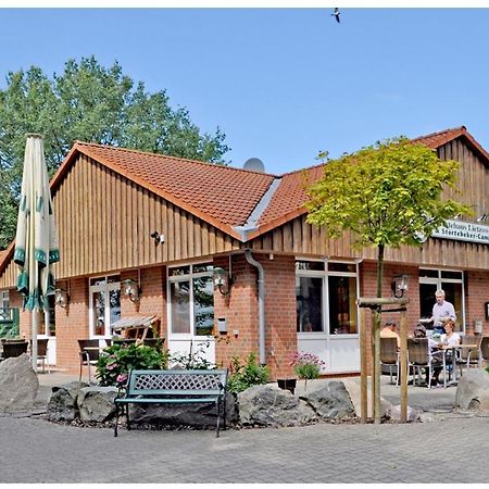 Gaestehaus Lietzow & Stoertebeker Camp エクステリア 写真