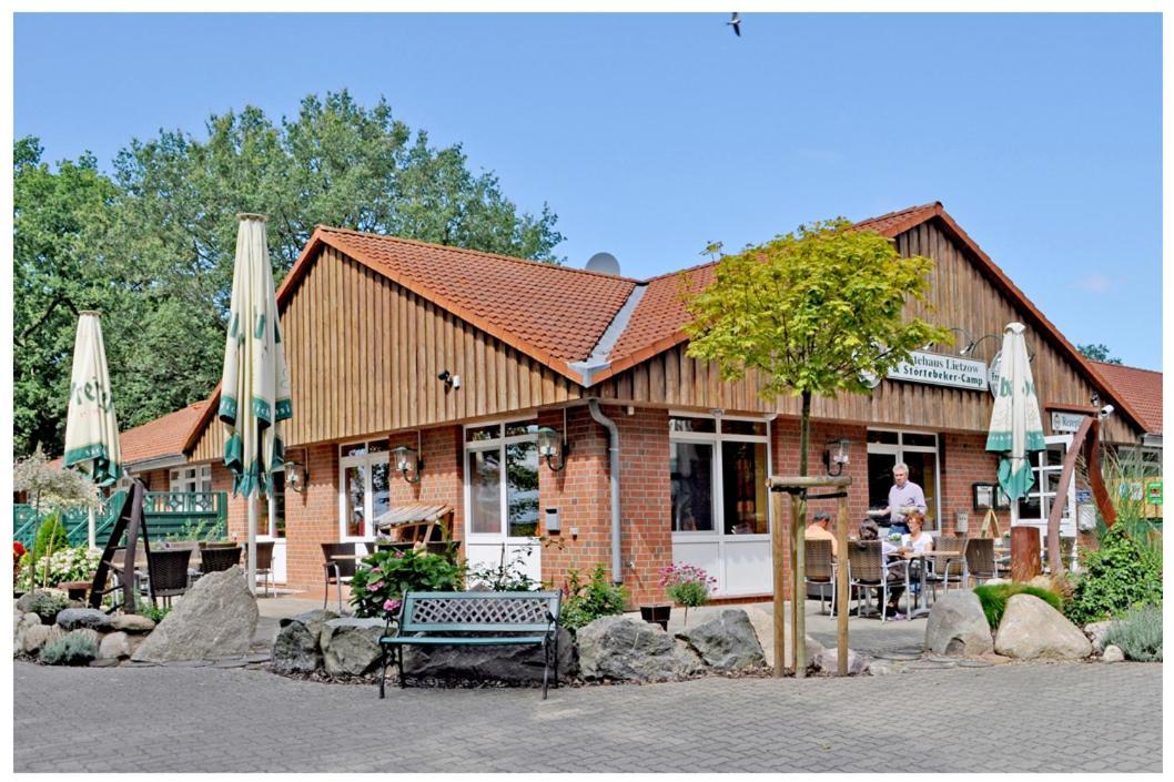 Gaestehaus Lietzow & Stoertebeker Camp エクステリア 写真